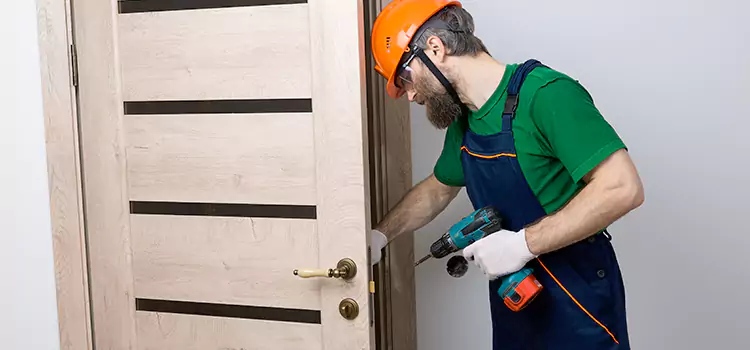Replace Internal Door Handle with Lock Evans